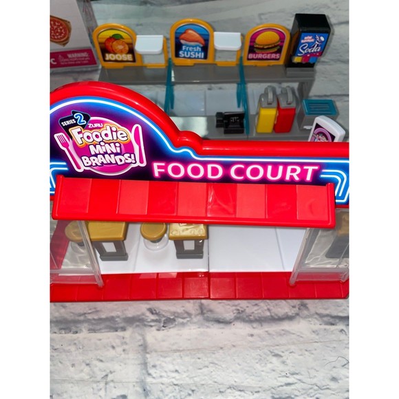 5 Surprise Foodie Mini Brands Mini Food Court Novelty & Gag Toy with 1 Exclusive - Picture 5 of 6